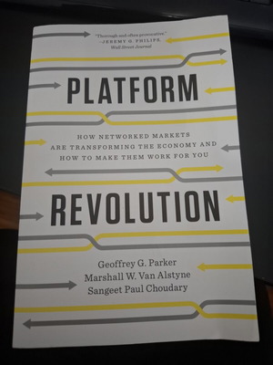 Platform Revolution book like new, English edition