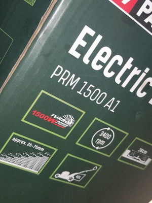 Ηλεκτρικό χλοοκοπτικό 1500w Parkside στο κουτι του