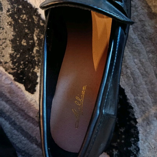 Loafers with gold chain, new, size 40, black
