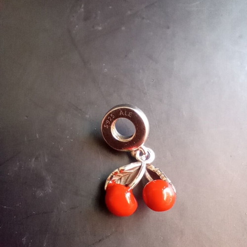 Pandora cherries charm original like new, silver