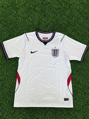 Nike ποδοσφαιρική φανέλα England 2026, μέγεθος M, λευκή και κόκκινη