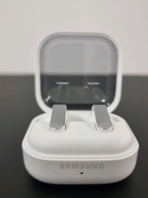 Samsung Buds 4 wireless earbuds with ANC and Bluetooth 6.1