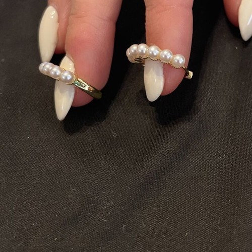 Gold-plated pearl earrings