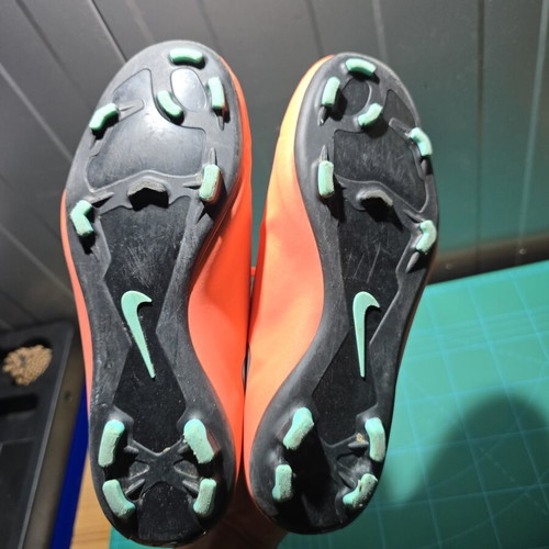 Nike Mercurial Kids Football Boots like new, size 38, orange