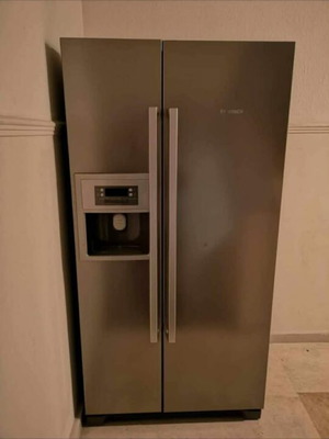 Bosch refrigerator freezer used, cabinet style