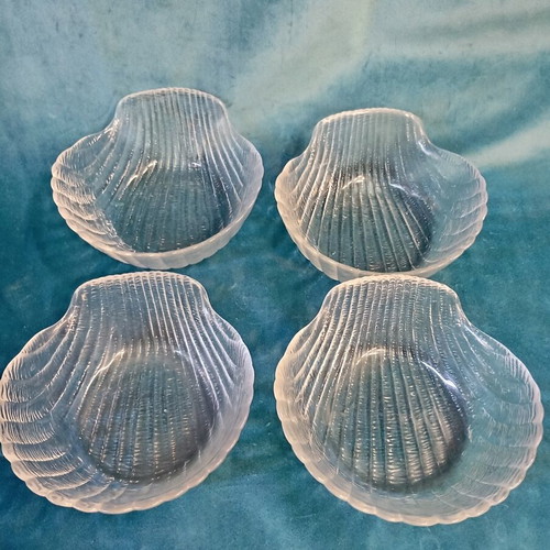 Vintage Coquillage Glass Bowl Set 11 Pieces, Like New
