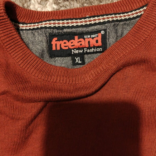 Freeland sweater red XL like new