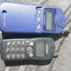 ALCATEL VINTAGE κινητό τηλέφωνο πακέτο 2 κομμάτια όπως είναι