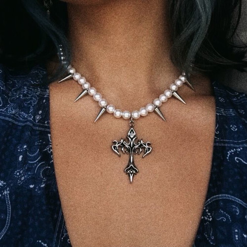 Punk Rock Gothic Alternative Coquette Grunge Necklace new, white and silver
