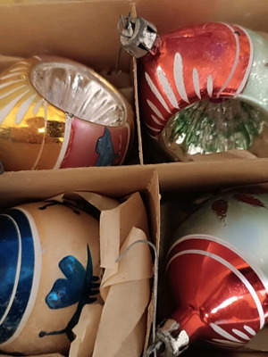 Vintage Christmas balls like new, pack of 12