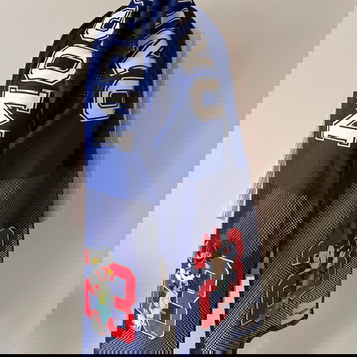 Шал H&M by Moschino Disney Mickey Minnie Jeremy Scott лого мрежа син като ново