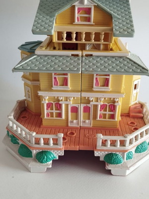 Vintage Bluebird Polly Pocket 1995 Pop Up Party Play House used