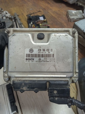 Computer ECU VW Seat 030906032CK used