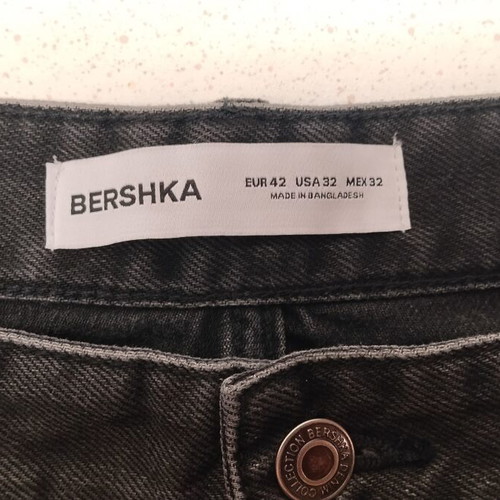 Bershka men's grey bermuda shorts new, size L