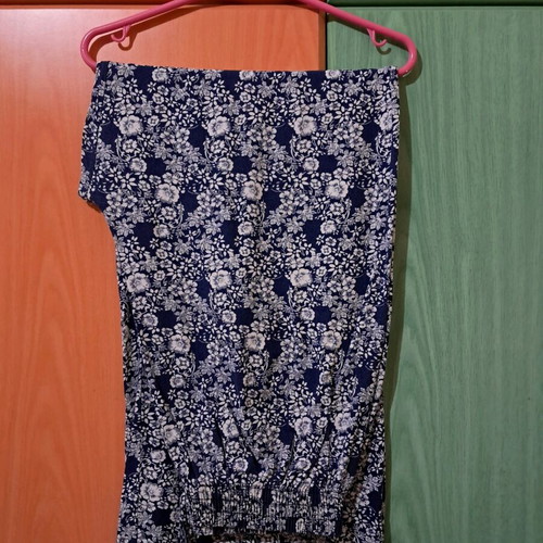 Printed pants used, cotton, white and blue, size L