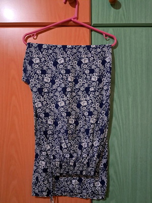 Printed pants used, cotton, white and blue, size L