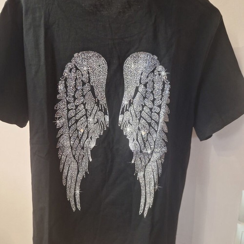 T-shirt new with silver wings print, size XL