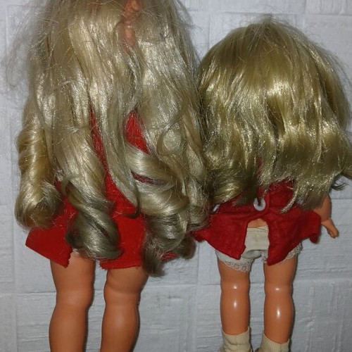 Vintage Bella dolls pack of two in very good condition