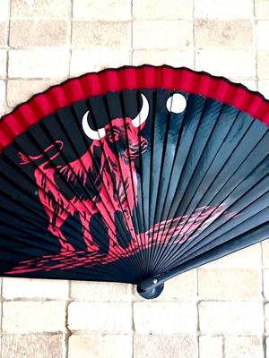 Spanish Fan Taurus new, black and red