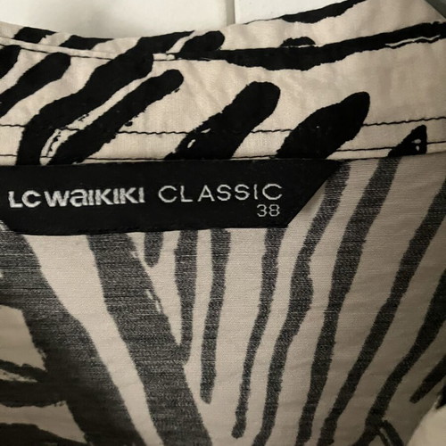 LC Waikiki Oversize Shirt M Used, Cream White Black Pattern