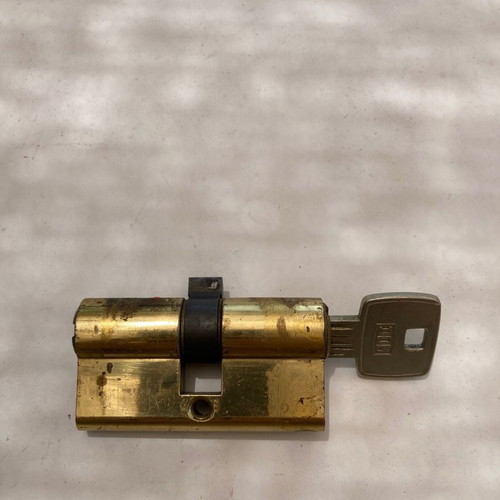 Security lock used, functional, with one key