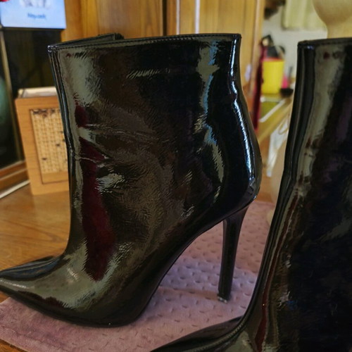 Sante black plush stiletto ankle boots like new, size 39
