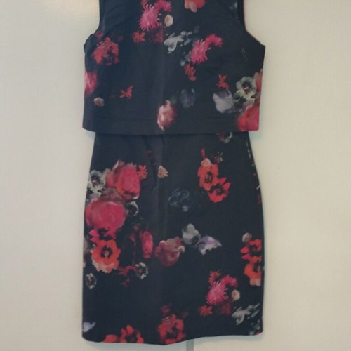 Warehouse dress small size like new with lining
