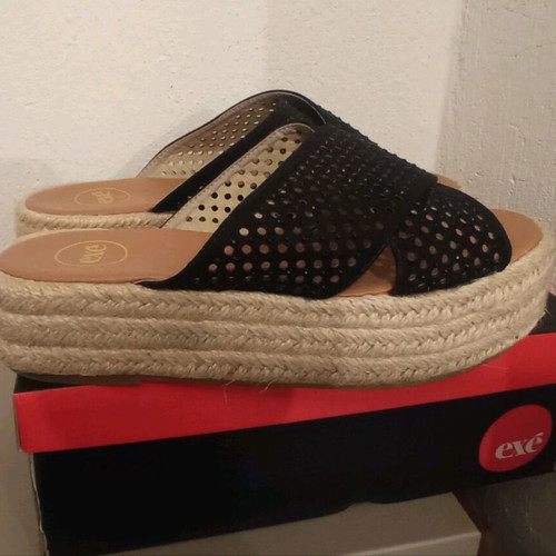 Exe flatforms black suede size 39 like new