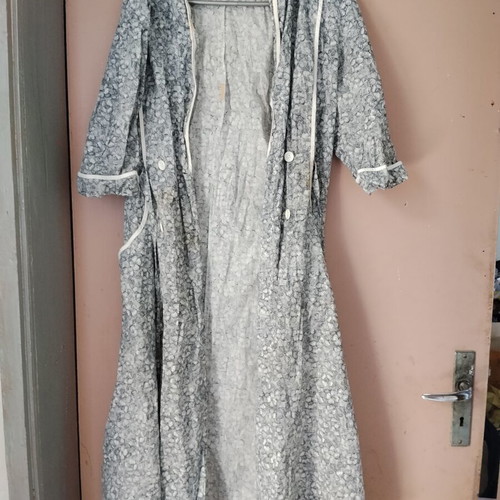 Retro vintage women's cotton papyrus robe used, floral pattern 70s