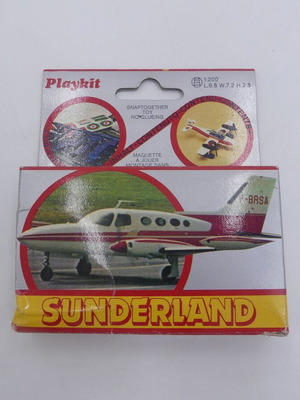 Sunderland Plane Model 1:200 Playkit new, Made in Italy