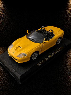 Ferrari 550 Barchetta 1:43 scale model like new
