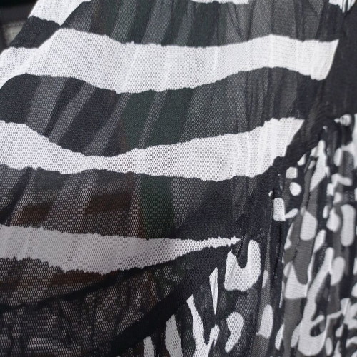 Women's summer dress black and white, size large, like new