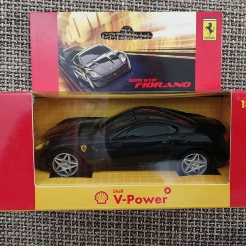 Ferrari 1:38 collectible toy cars new, Exclusive Shell V-Power Club set of 8
