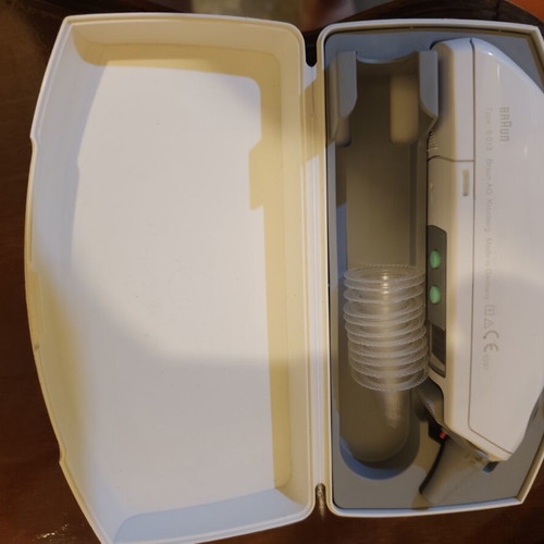 Braun Thermoscan 6013 Ear Thermometer like new, infrared
