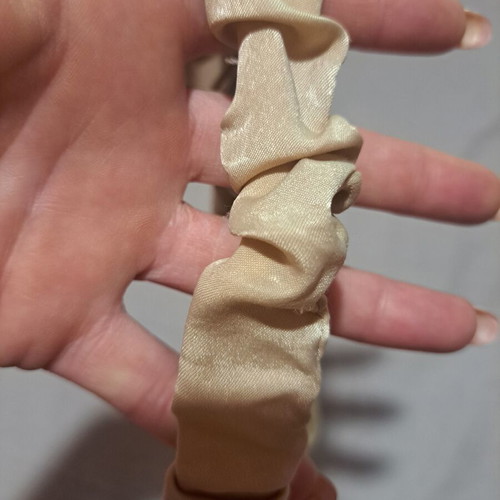 Hairband with elastic like new, beige