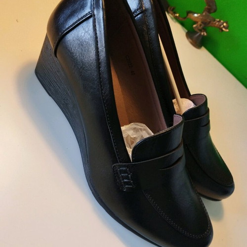 La Coquette loafers women's genuine leather new, size 40, black