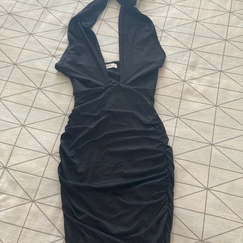 Black dress like new, size XXS, made from recycled materials
