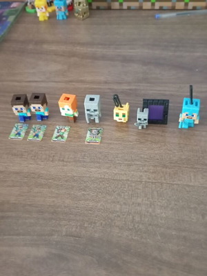 Minecraft Kinder Joy figures