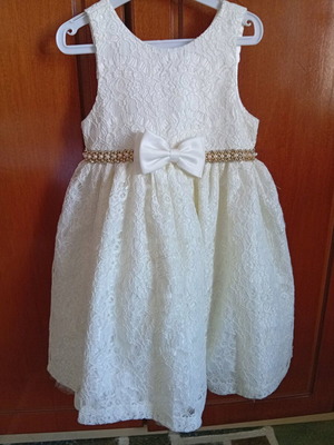 Dress No5 lace ivory with golden beads, like new, size 110 cm