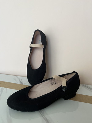 Ballerina shoes for girls size 19 like new, with small heel