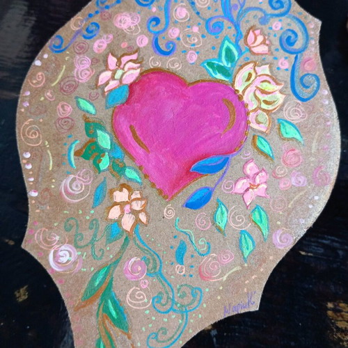 Hand mirrors new with paintings, 13x26cm, 3 designs