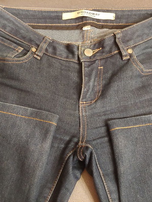 Broadway slim dark blue jeans S/M in very good condition