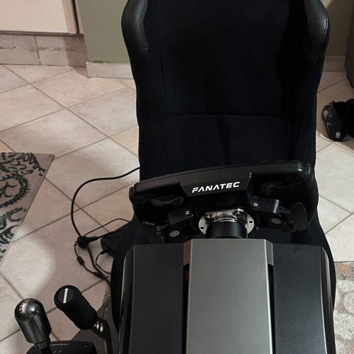Sim Racing Rig with Fanatec peripherals like new