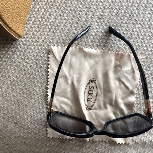 Tod’s sunglasses new, black, square-shaped