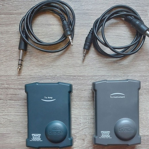 Brace DWG 1000 MKII digital wireless guitar-bass system like new