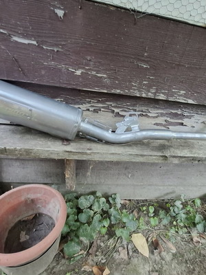 Apido exhaust for GLX