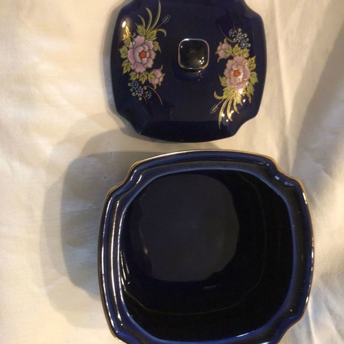 Tajimi Pottery set handmade bowl and lidded container with figurine