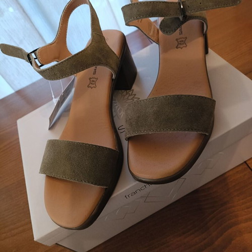 Francesco Moretti women's leather shoes new, green, size 40