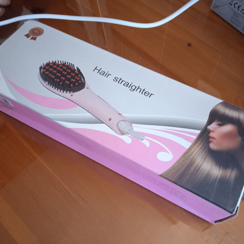 Digital Hair Straightening Comb used with temperature control