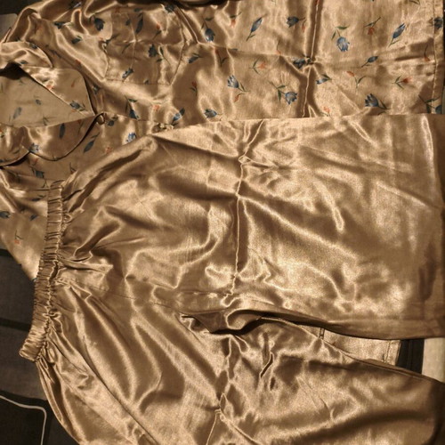 Satin women's pajamas like new, set of 2, white and beige